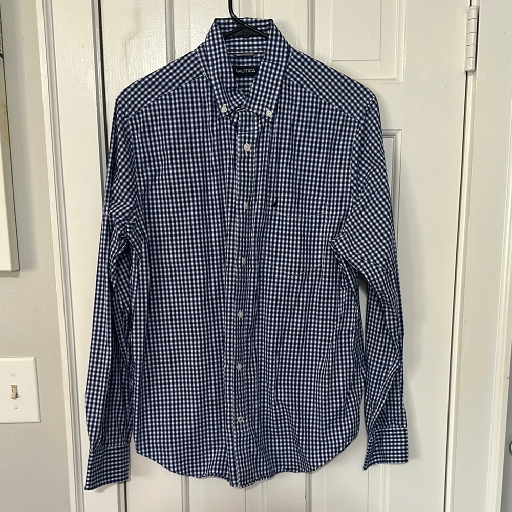 American 🦅 Outfitters long sleeve blue and white mens button down shirt medium
